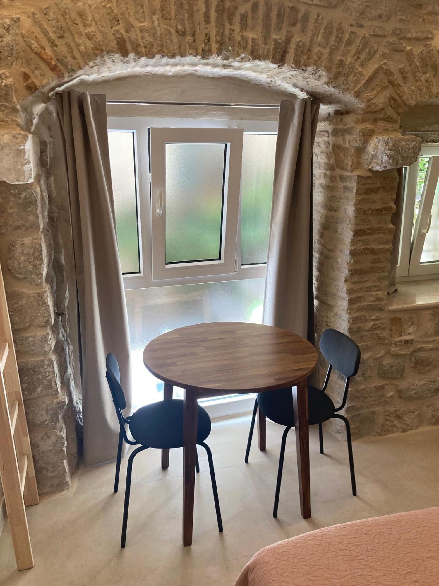 Apartament Vicelic *